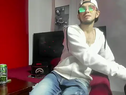 Chat +18 de mark_splinter09 ao vivo