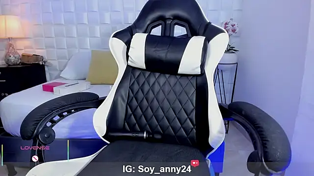 anny_rouse24: онлайн-секс-чат