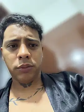 Alejandro_LatinBoy Webcam Show