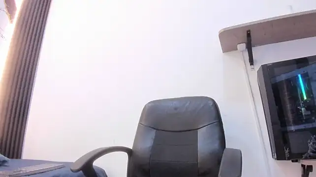 danthewolf – Naživo XXX chat