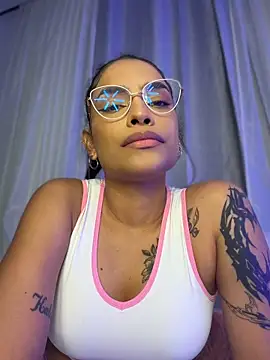 Czat XXX na żywo – _mayka