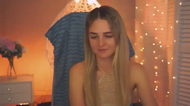 Chat +18 de DeboraLarson ao vivo