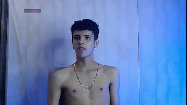 Chatroom XXX en direct de JuniorPrinceMorris