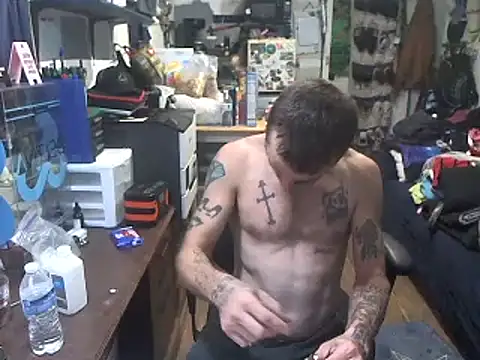 CloudDadddyyy Show in webcam