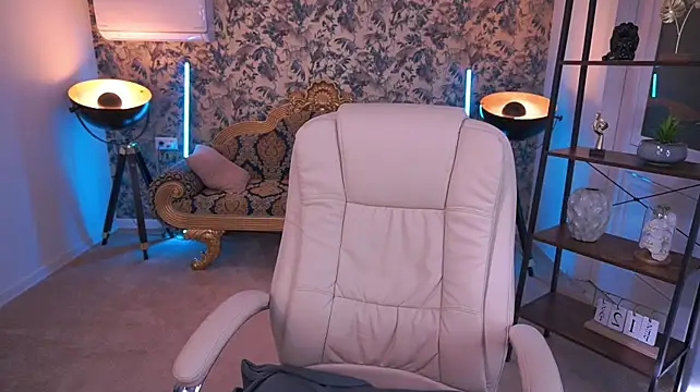 Chat +18 de KylieJoyys ao vivo