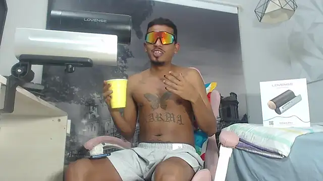 arthur_s69 网络视讯表演