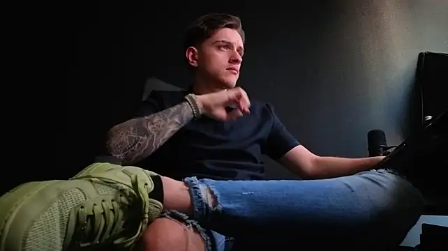 FelixStarkk Chat XXX live
