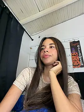 Chat XXX Live Milleradhara24
