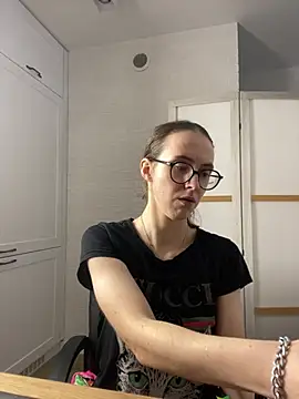 MartiniiSelenna 现场XXX聊天