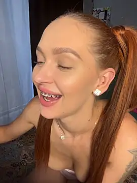 XXX chat uživo modela LittleFox___