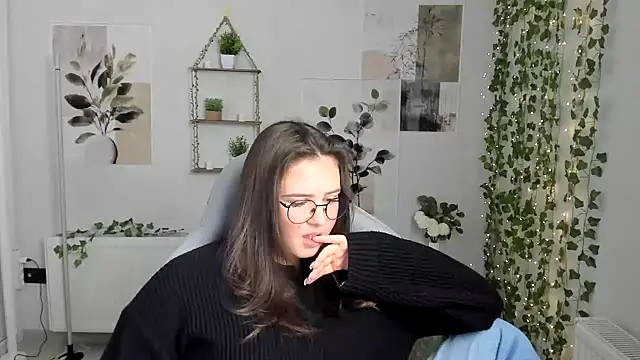 Regina_cute_ Live XXX-chat