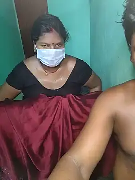 Show modela Desicouple1706 na web-kameri