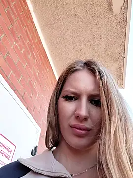 Chat XXX en directo de moretheninfinity