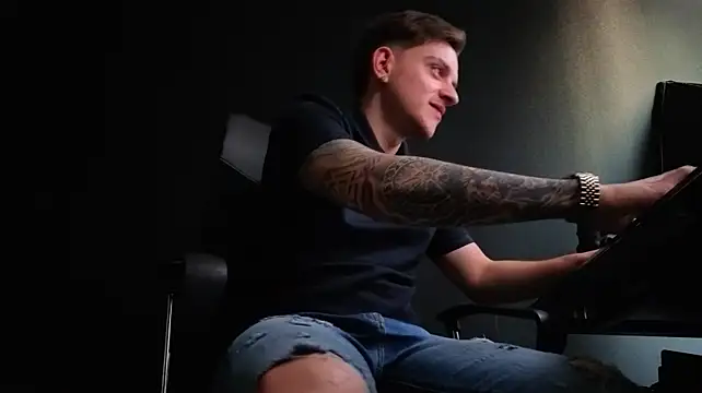 Živý XXX chat FelixStarkk