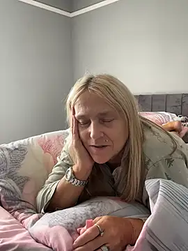 Blondnboujee53: απευθείας συνομιλία ΧΧΧ