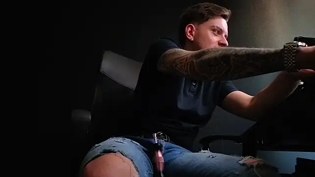 FelixStarkk Adlı Modelin Canlı XXX Sohbeti