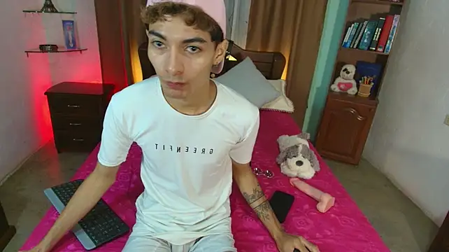 Онлайн чат XXX GeorgieDen