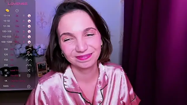 KindHazelHere_ Live XXX-Chat