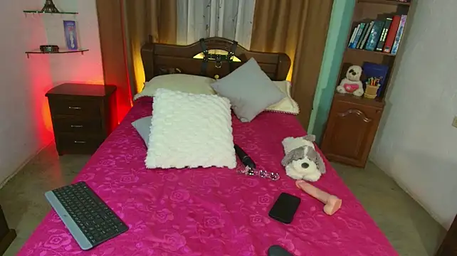 GeorgieDen Chat XXX live