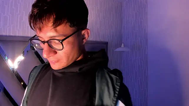 Chat XXX ao vivo de Hassbyd