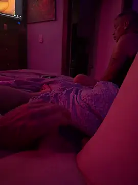 ReevedBoring's Live XXX Chat