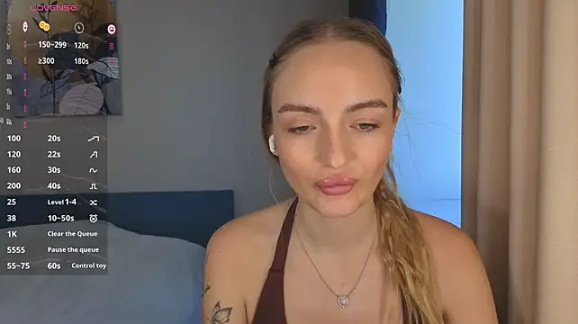 Chat +18 de A_delina ao vivo