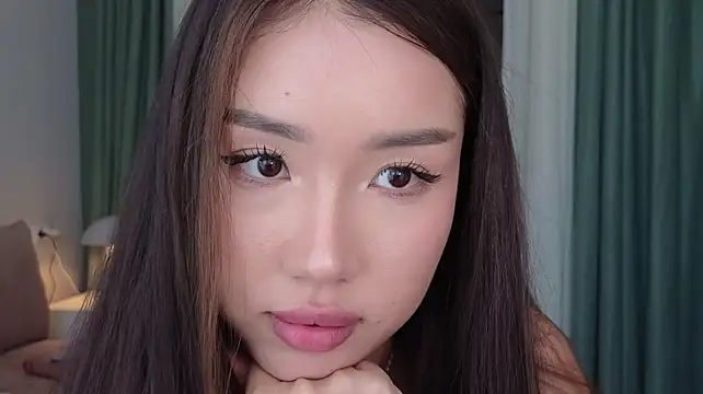 candy_tyan's Live XXX Chat
