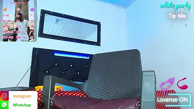 hotboyluxen Live XXX chat