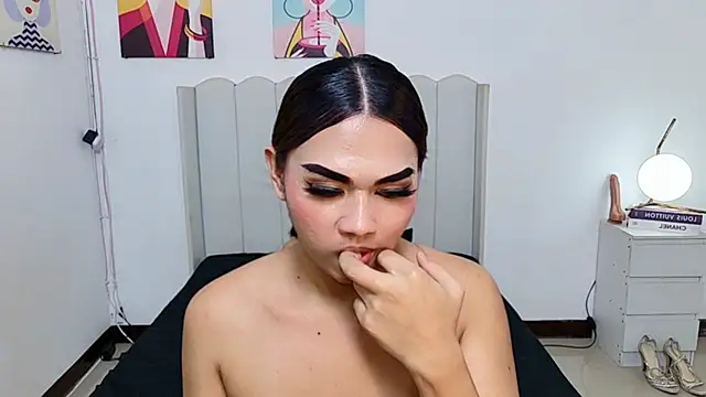 Chat +18 de MirandaSterling ao vivo