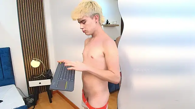 Chat XXX Live Ian_Stone