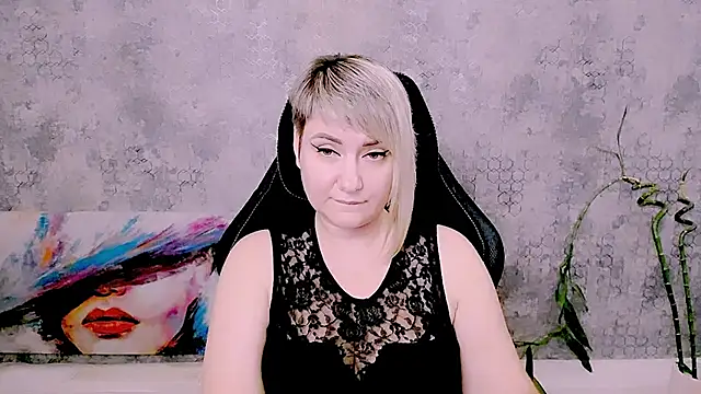 Chat +18 de Djullia ao vivo