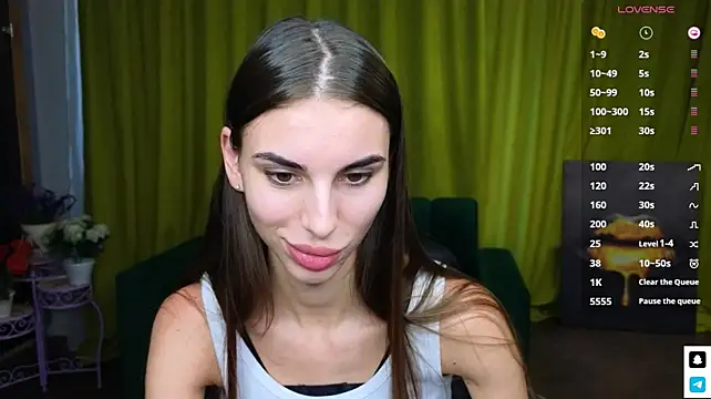 GracefulDoll's Live XXX Chat