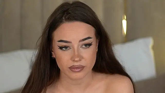 AnneSand's Live XXX Chat