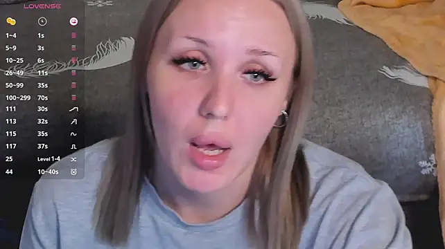 LianaFord's Live XXX Chat