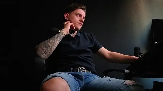 FelixStarkk Live XXX Chat