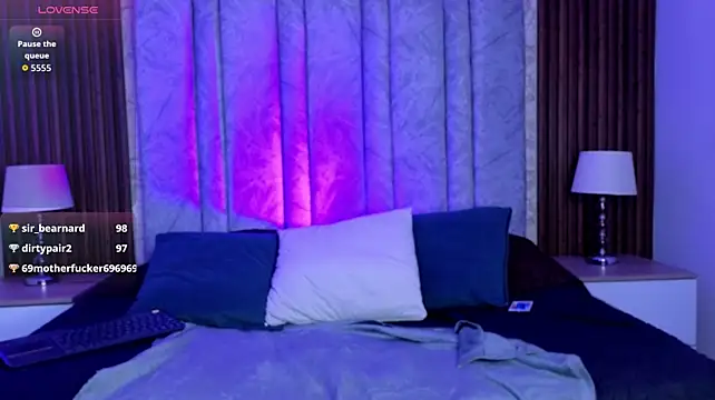 Amber_Moon_ Chat XXX live