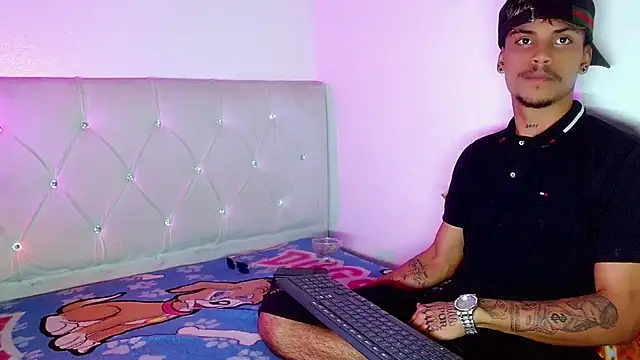 Angel_foxc13's Live XXX Chat