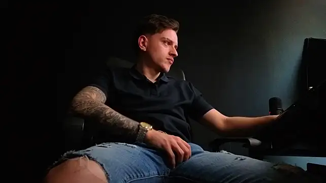 FelixStarkk élő XXX-chatje