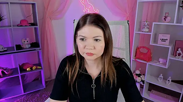 ElaraWynne Live XXX-Chat