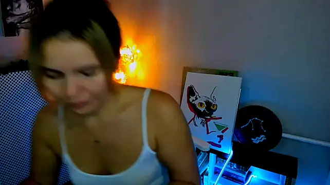 צ'אט XXX בשידור חי של LoraBoyar