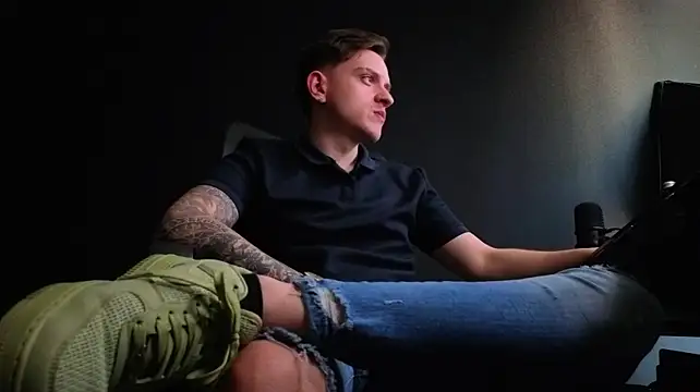 Živý XXX chat FelixStarkk