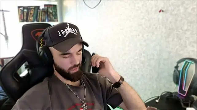 Chatroom XXX en direct de _Serious_Man