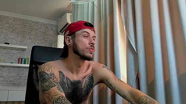 JonahShaw Live XXX-chat