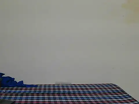 vansika-1's Live XXX Chat