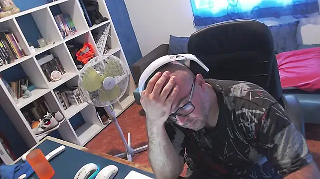 Chat +18 de ravingr4d4 ao vivo