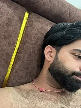Chat +18 de Royalboy_03 ao vivo