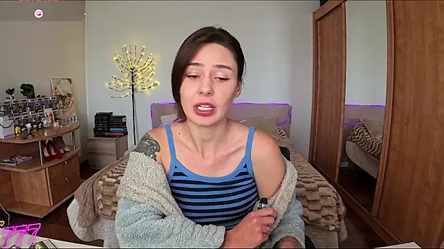 LilCamomile's Live XXX Chat