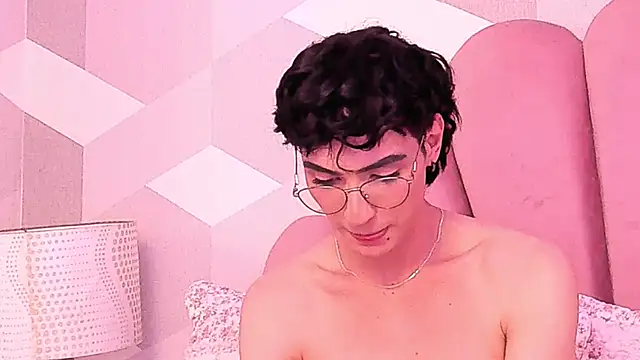 Онлайн чат XXX KylieMonnett