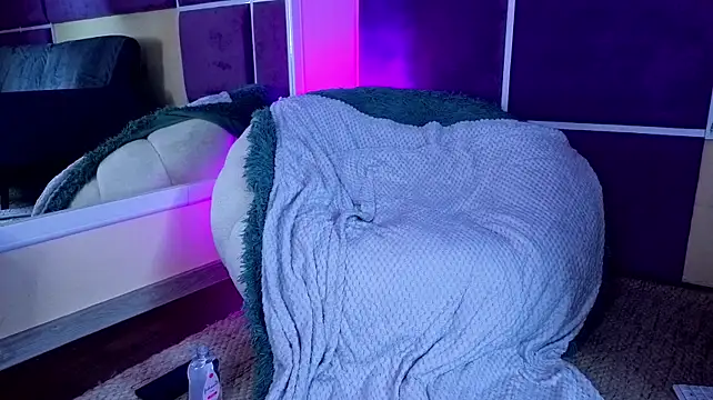 دردشة JennyCrush الجنسية المباشرة