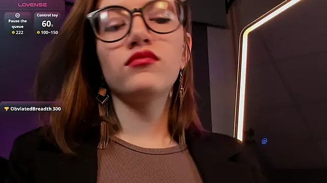 צ'אט XXX בשידור חי של CathyAdams
